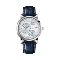 Um relógio Lange & Söhne LANGE 1 TIMEZONE de 25º aniversário em ouro branco 18 quilates, modelo 116.066.