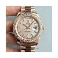 Réplica Rolex Day-Date 40 228235 40MM Ouro Rosa & Diamantes Cream Dial