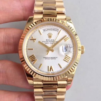 Réplica Rolex Day-Date 40 228238 Ouro Amarelo Ródio Dial