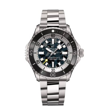 Breitling E10379351B1E1 SuperOcean Automático 46 Super Diver Titânio / Camuflagem / Pulseira