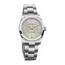Rolex Oyster Perpetual 34 com bracelete Oyster e mostrador prateado.
